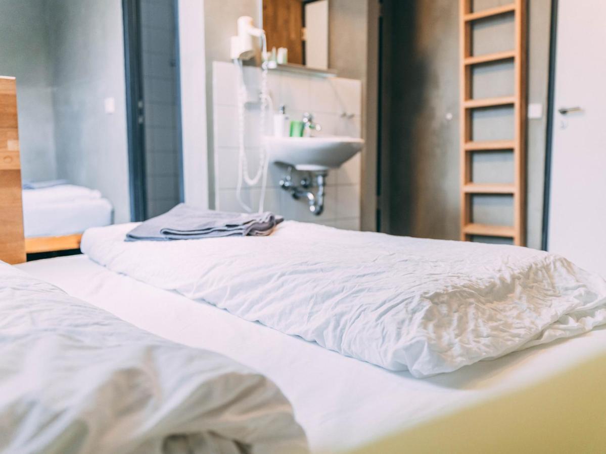 Gut Huegle Jugendzimmer Farm stay *
