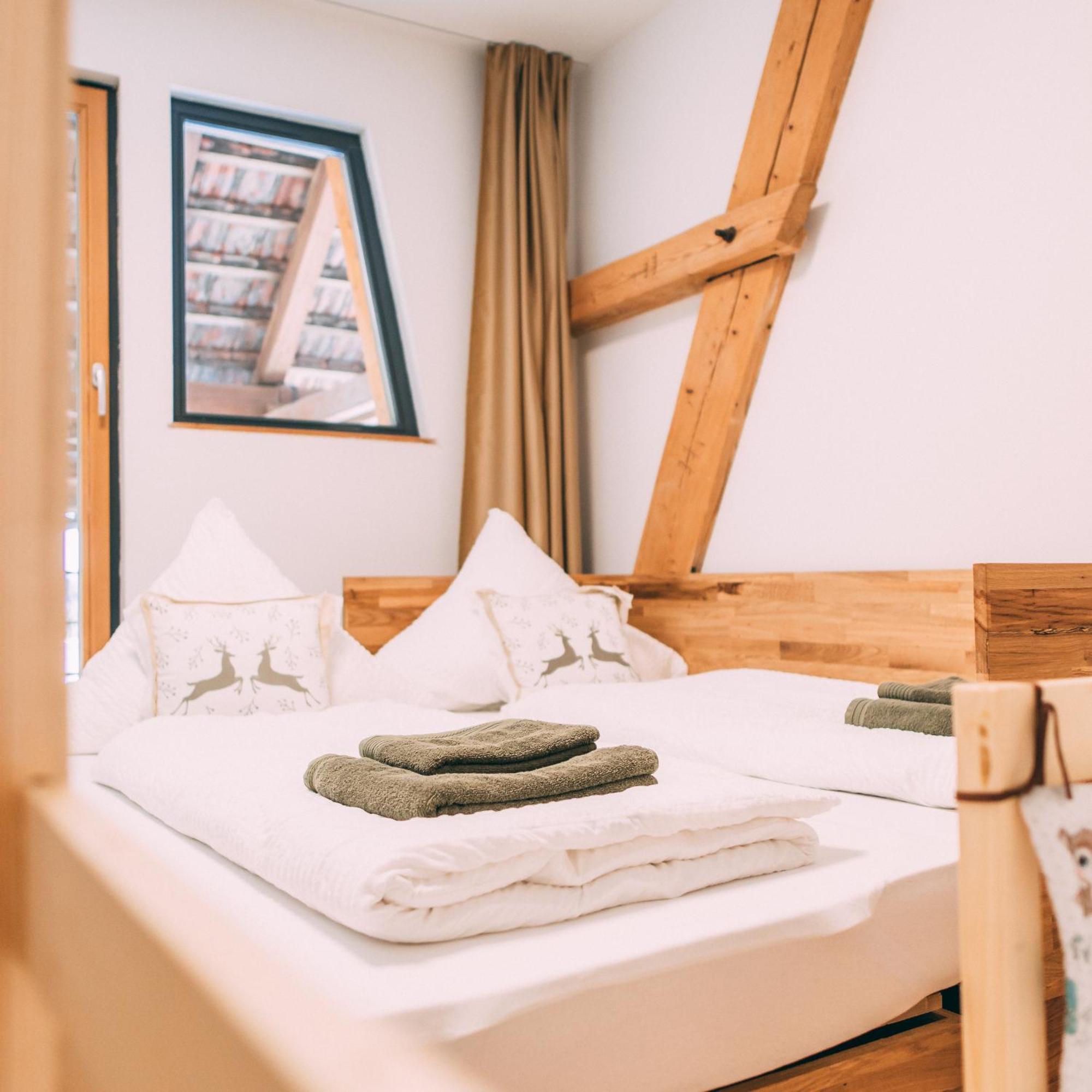 Gut Huegle Jugendzimmer Farm stay Ravensburg