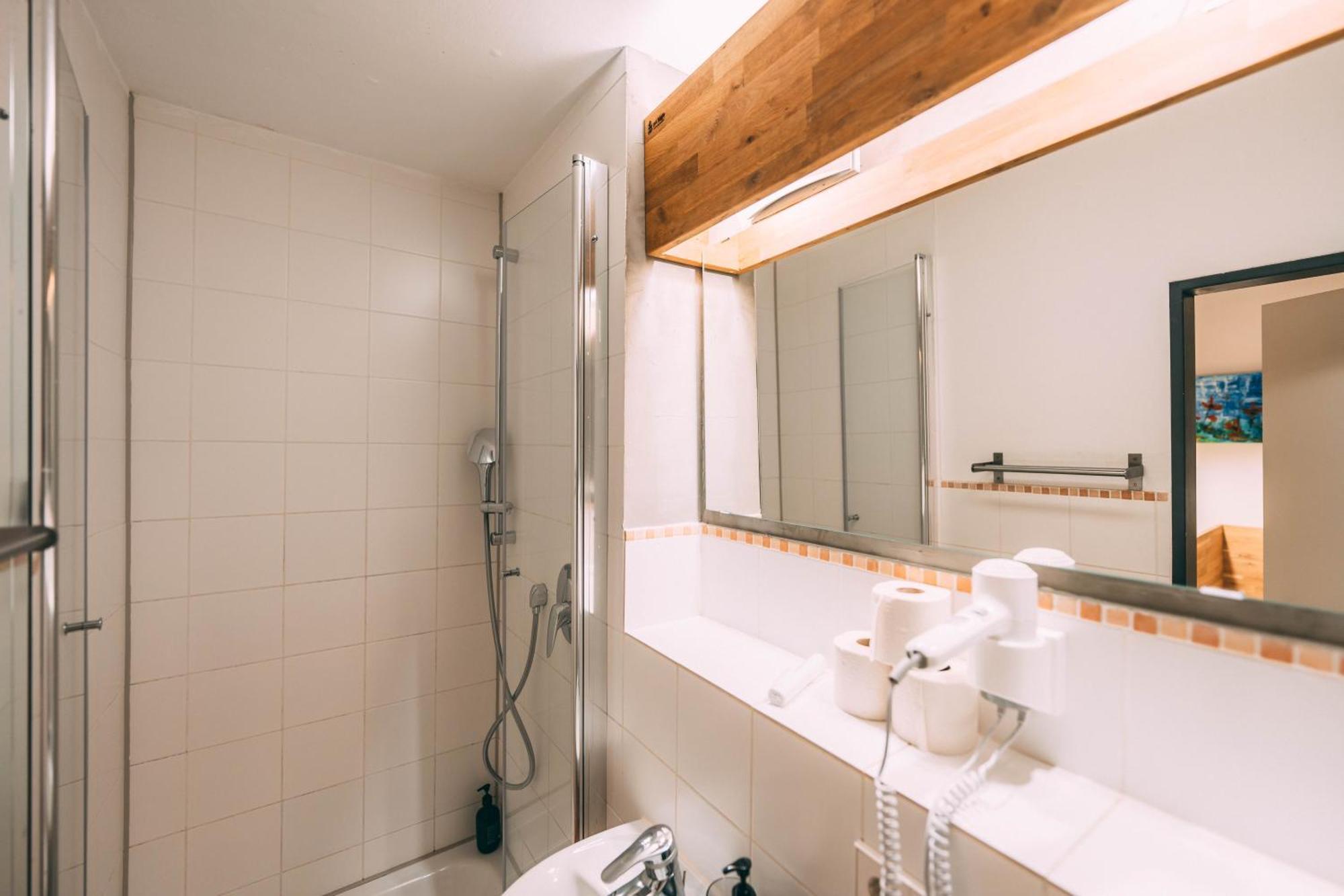Gut Huegle Jugendzimmer * Ravensburg
