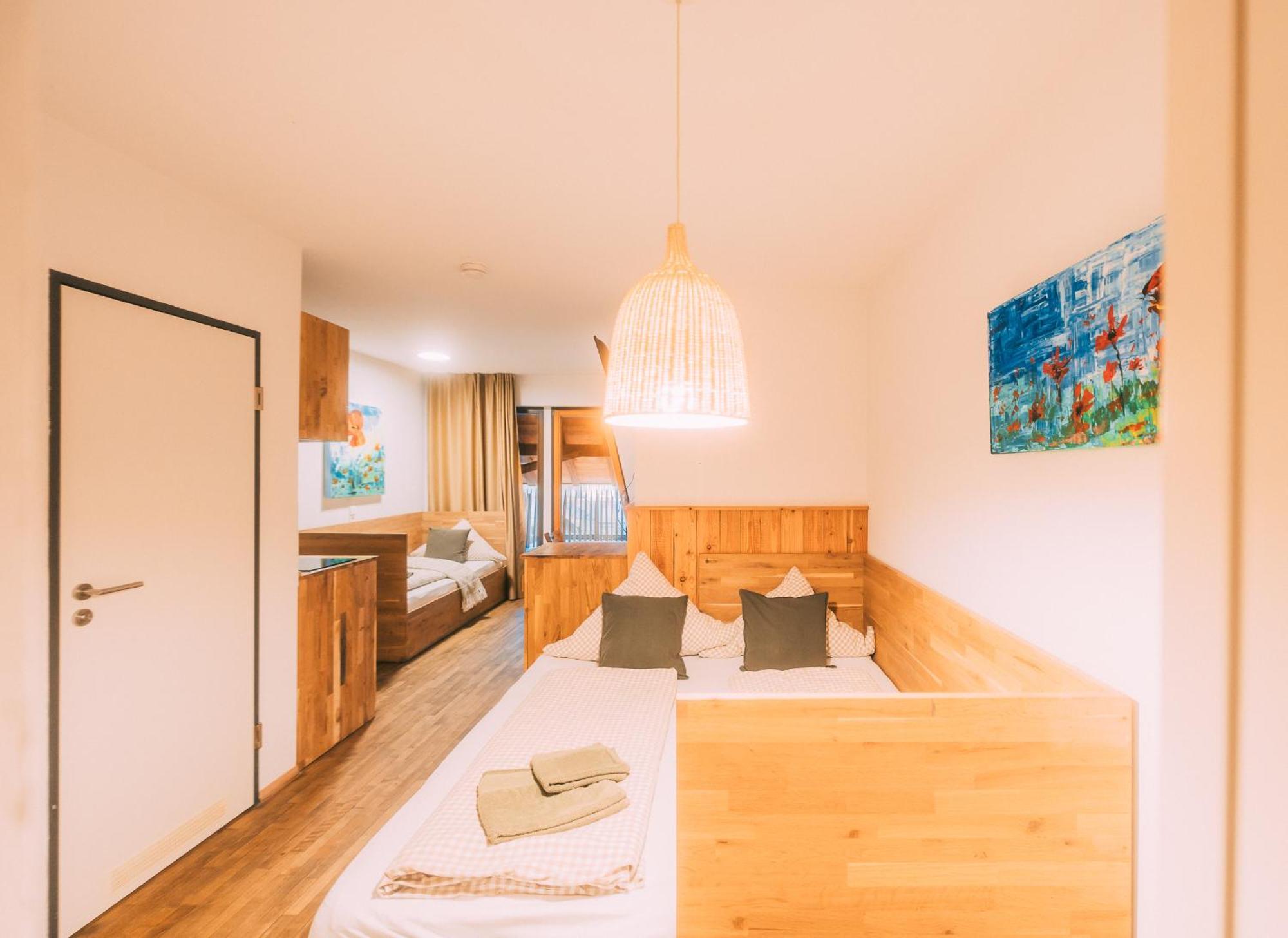 Gut Huegle Jugendzimmer Farm stay *